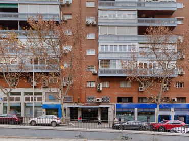 Pis amb ascensor en venda a Av Mediterráneo