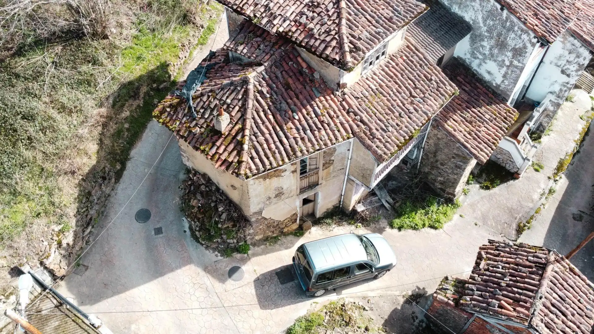 Vista exterior de Casa o xalet en venda en Riosa amb Jardí privat