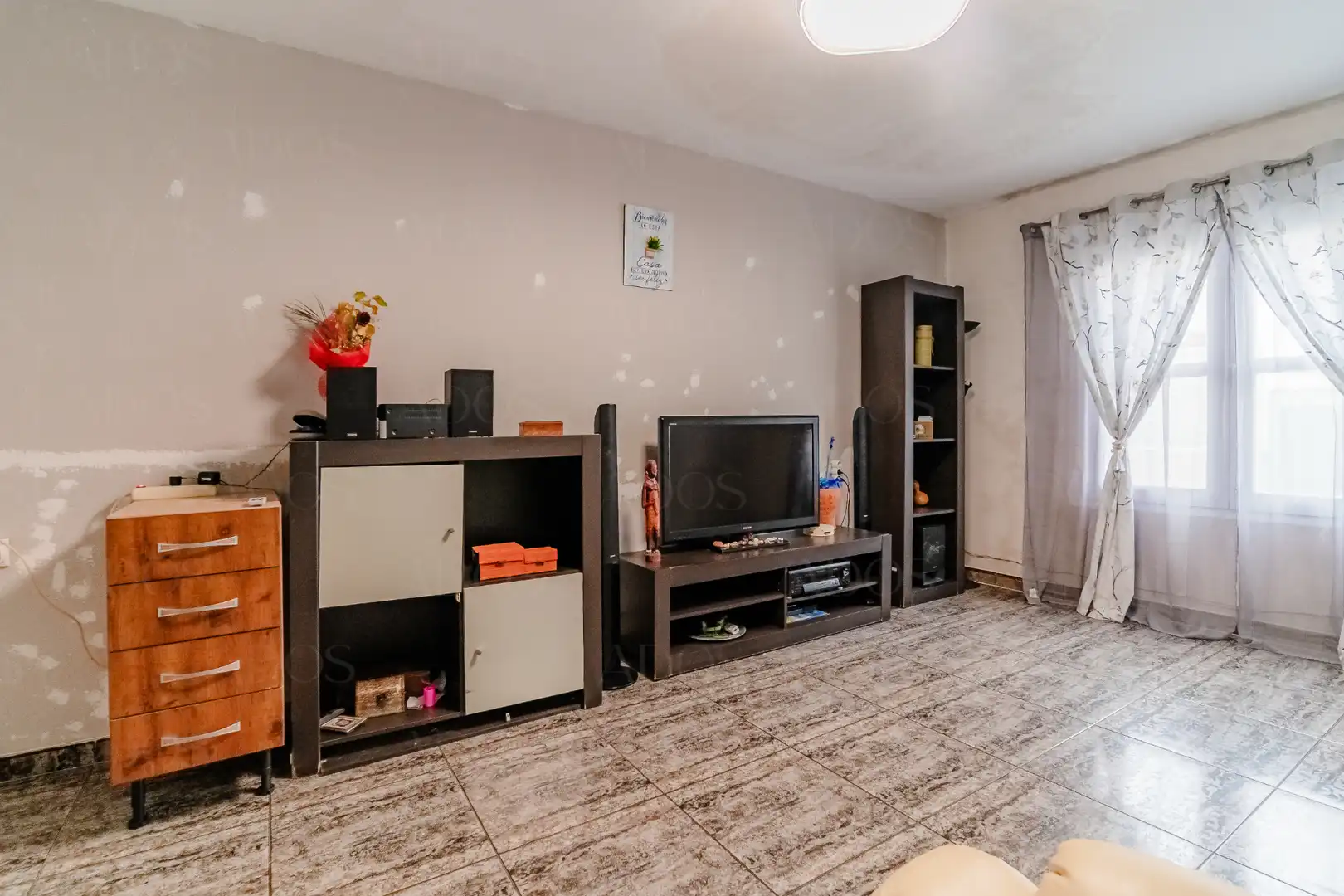 Sala d'estar de Casa adosada en venda en Balanegra amb Aire condicionat, Terrassa i Moblat