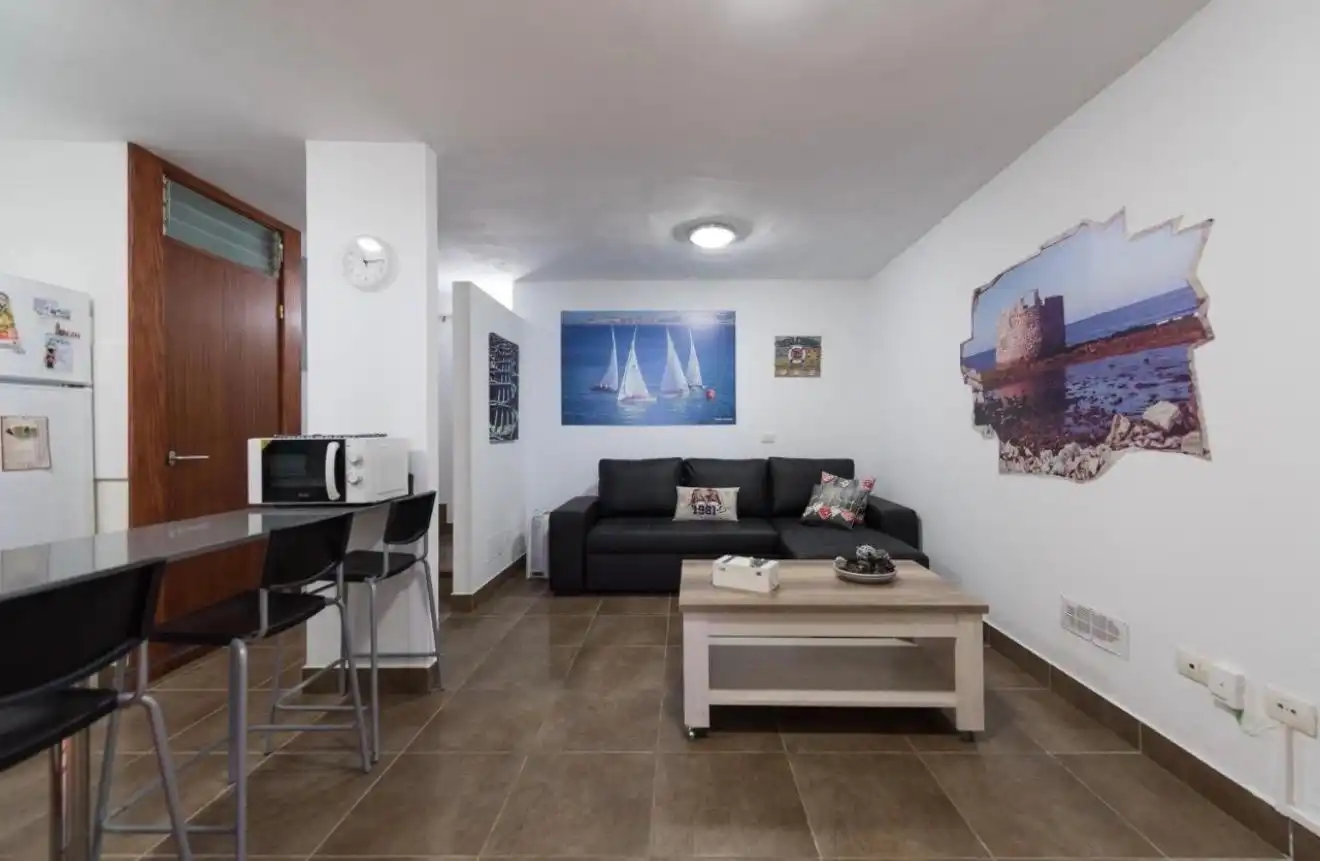 Sala d'estar de Apartament en venda en Las Palmas de Gran Canaria amb Moblat