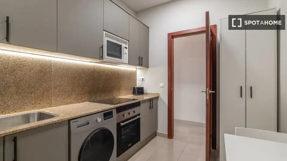 Flat with terrace to rent in Eixample, imagen 8