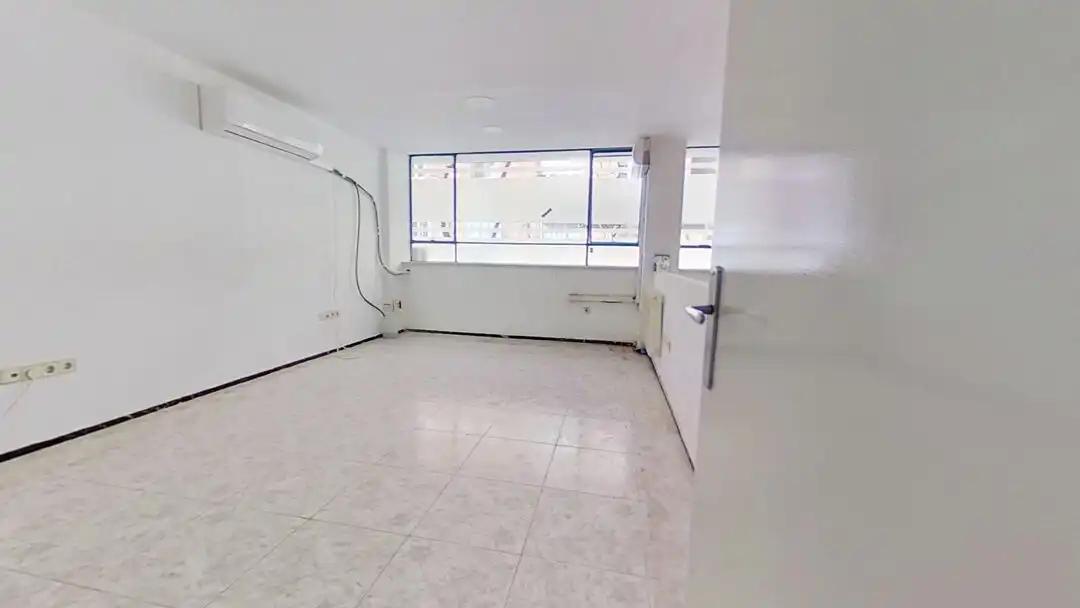 Office for rent in Madrid  with Air Conditioner and Heating