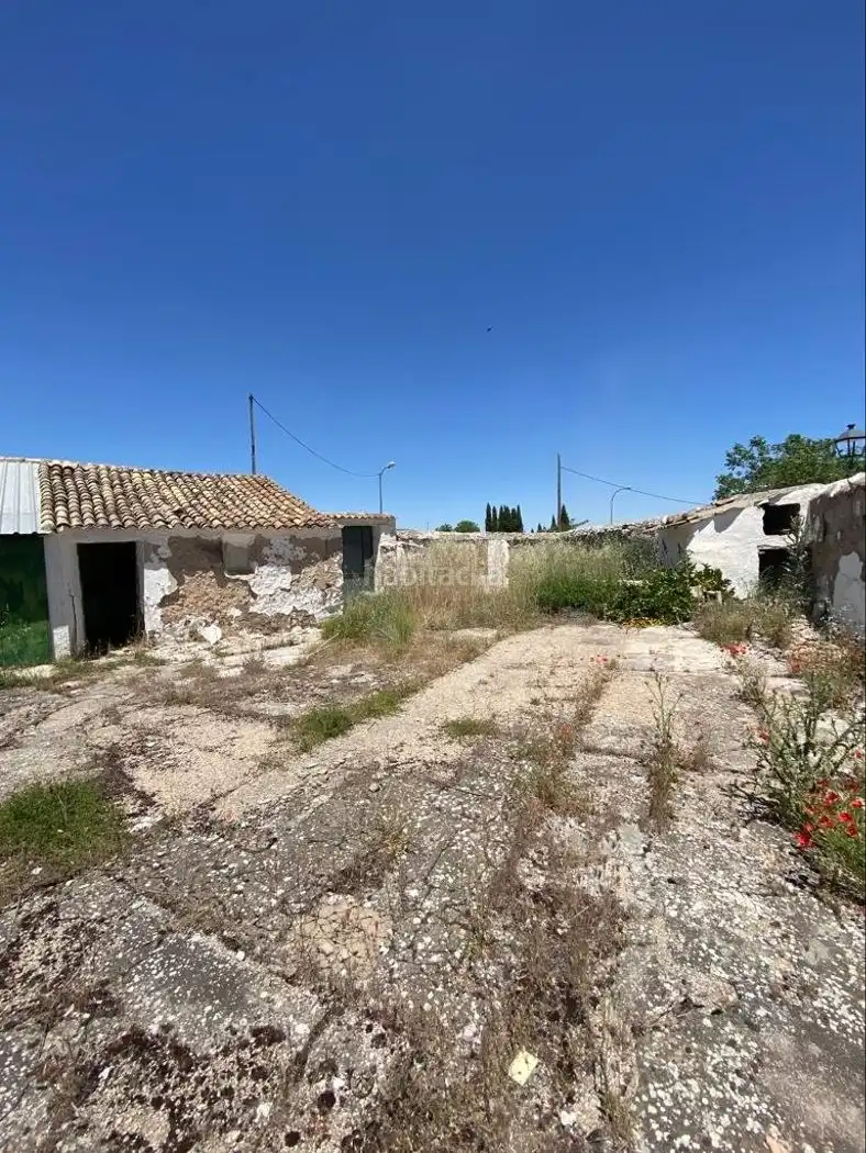 Vivienda con jardín en venta en Avenida Generalisimo 1, imagen 3