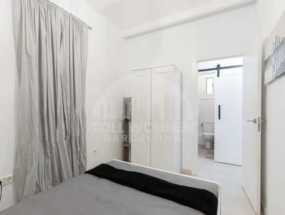 Habitación de Piso en venta en Barcelona con Terraza, Amueblado y Balcón