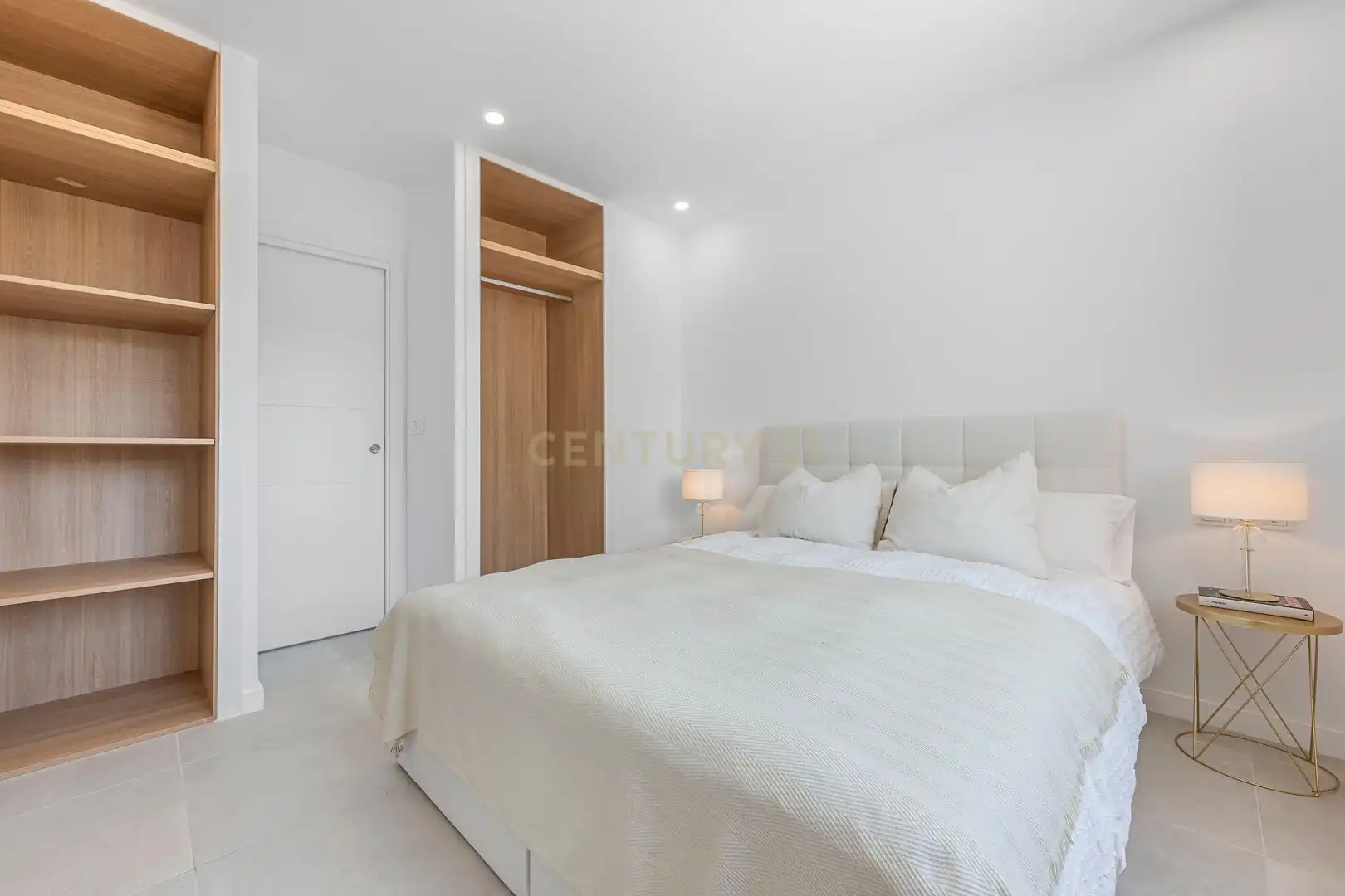 Schlafzimmer von Haus oder Chalet zum Verkauf in Marbella mit Klimaanlage, Privatgarten und Abstellraum