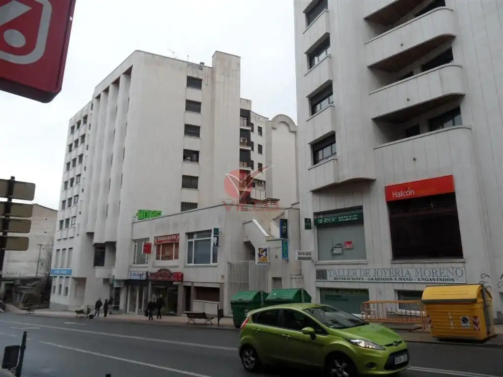Local comercial en venda a ANTONIO MAURA, imagen 2