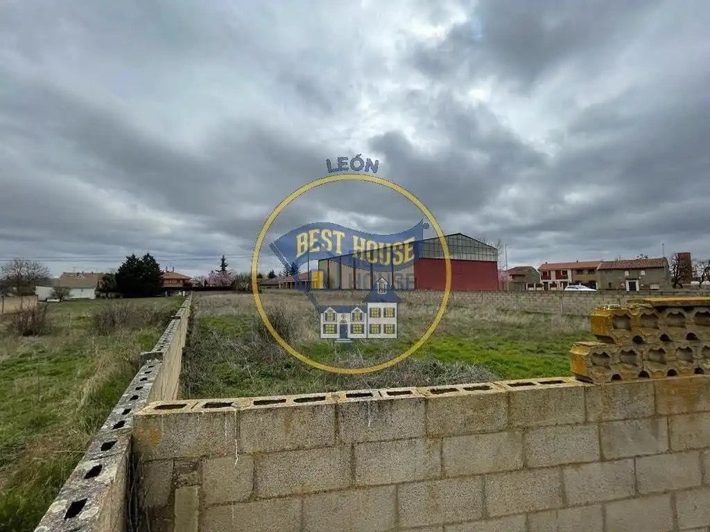 Residential land for sale in Onzonilla, imagen 12