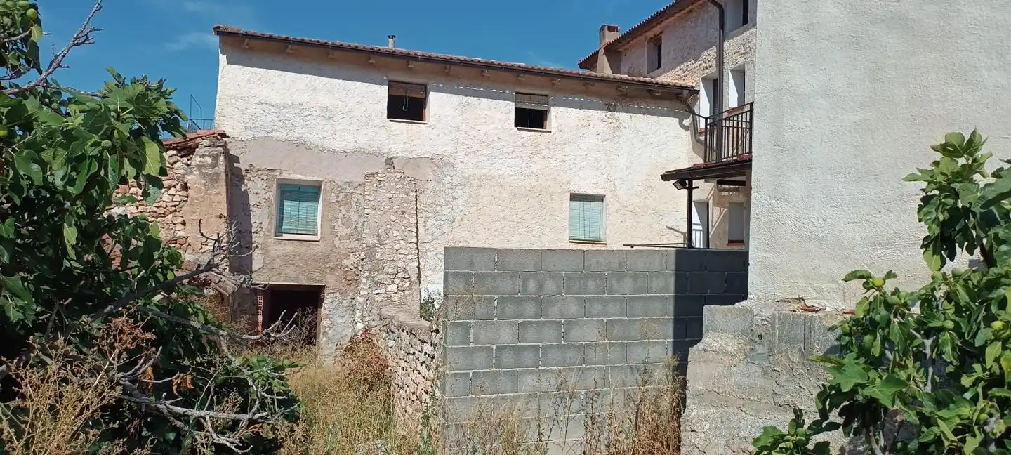 Vista exterior de Casa o xalet en venda en Ruesca amb Jardí privat