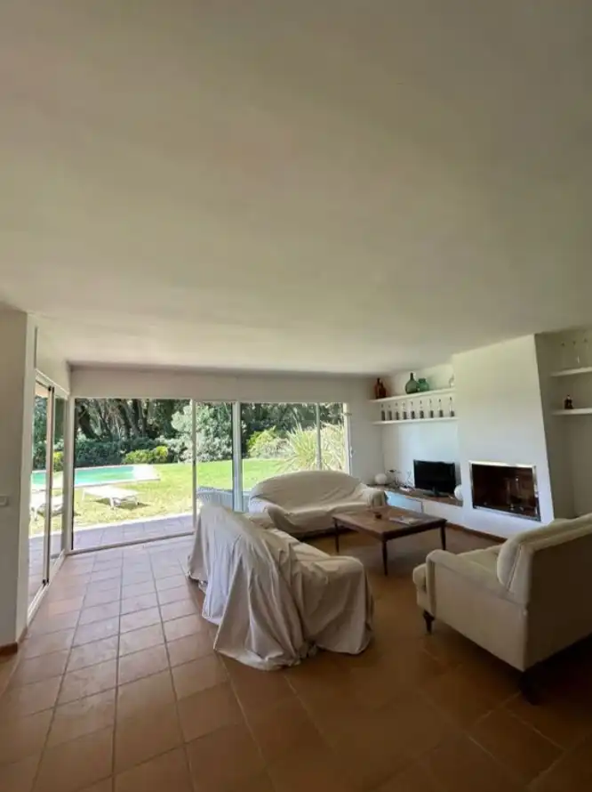 Sala d'estar de Casa o xalet en venda en Platja de Pals