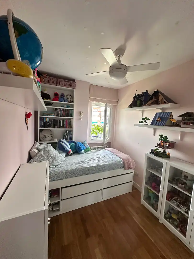 Bedroom of Flat for sale in Madrid  with Air Conditioner, Parquet flooring and Storage room