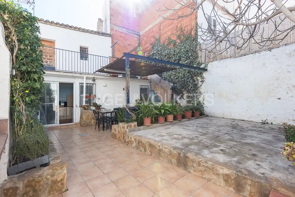 Terrassa de Casa adosada en venda en Gilet amb Calefacció, Terrassa i Moblat