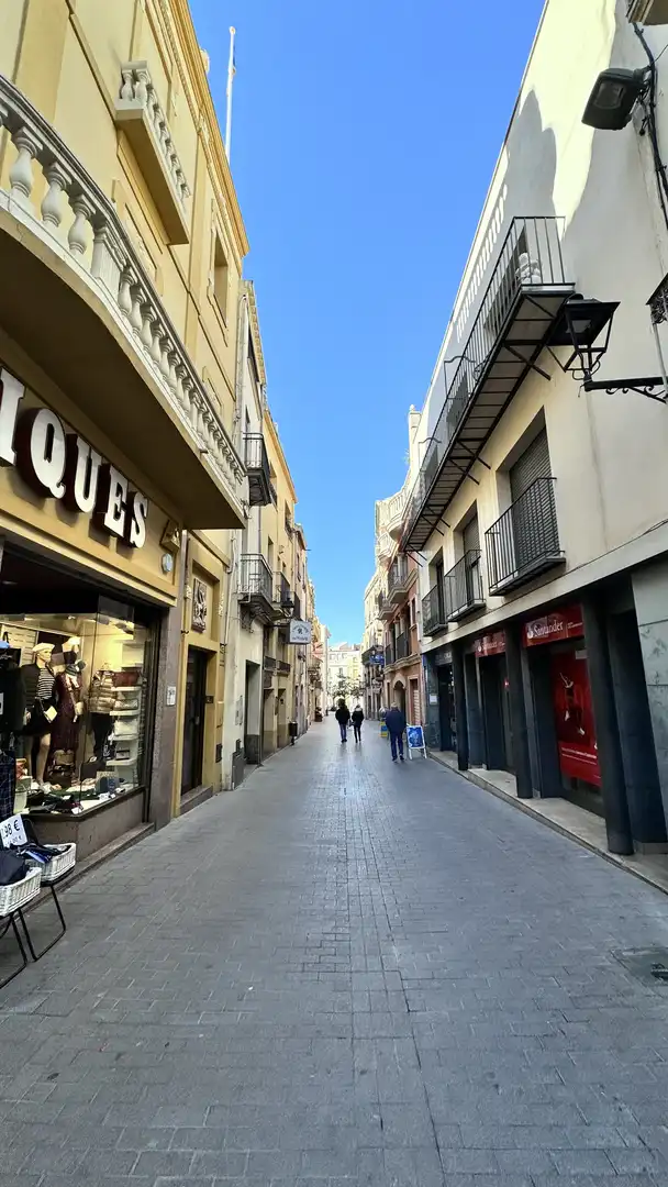 Vista exterior de Local de alquiler en L'Arboç con Amueblado y Alarma