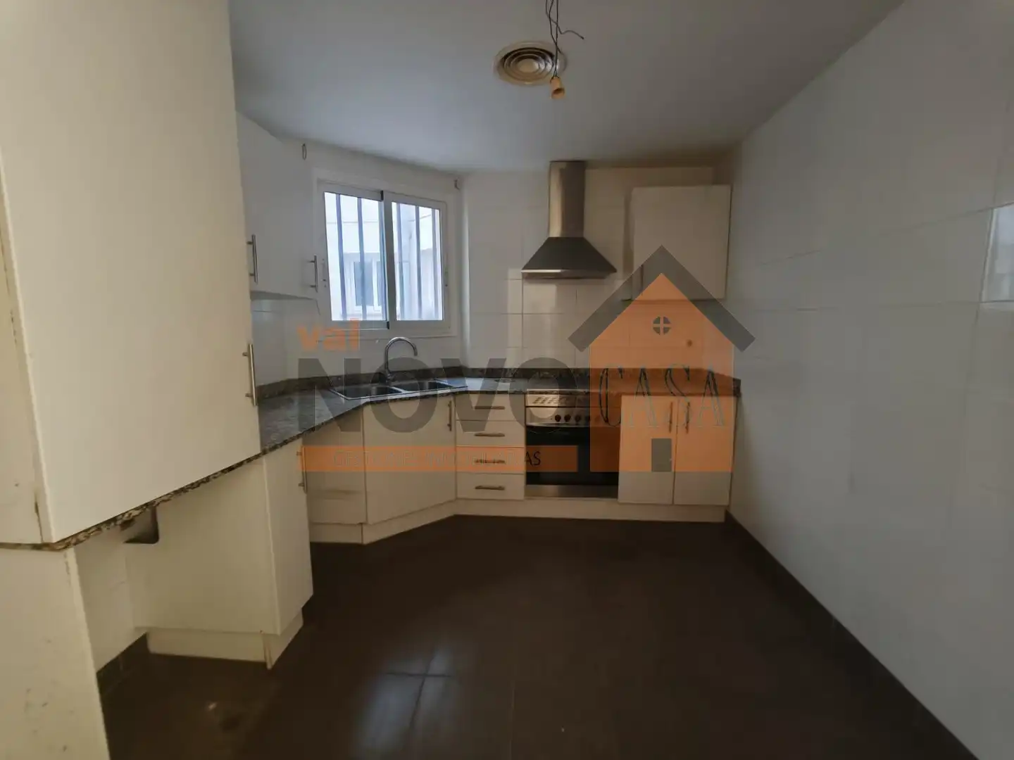 Kitchen of Flat for sale in Corbera  with Storage room