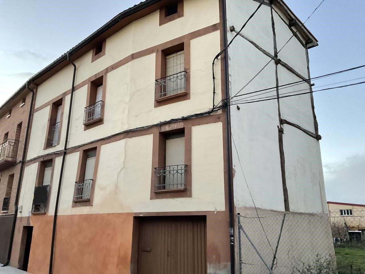 Vista exterior de Casa o xalet en venda en Alesanco amb Jardí privat, Terrassa i Traster