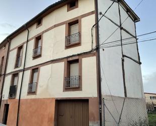 Vista exterior de Casa o xalet en venda en Alesanco amb Jardí privat, Terrassa i Traster