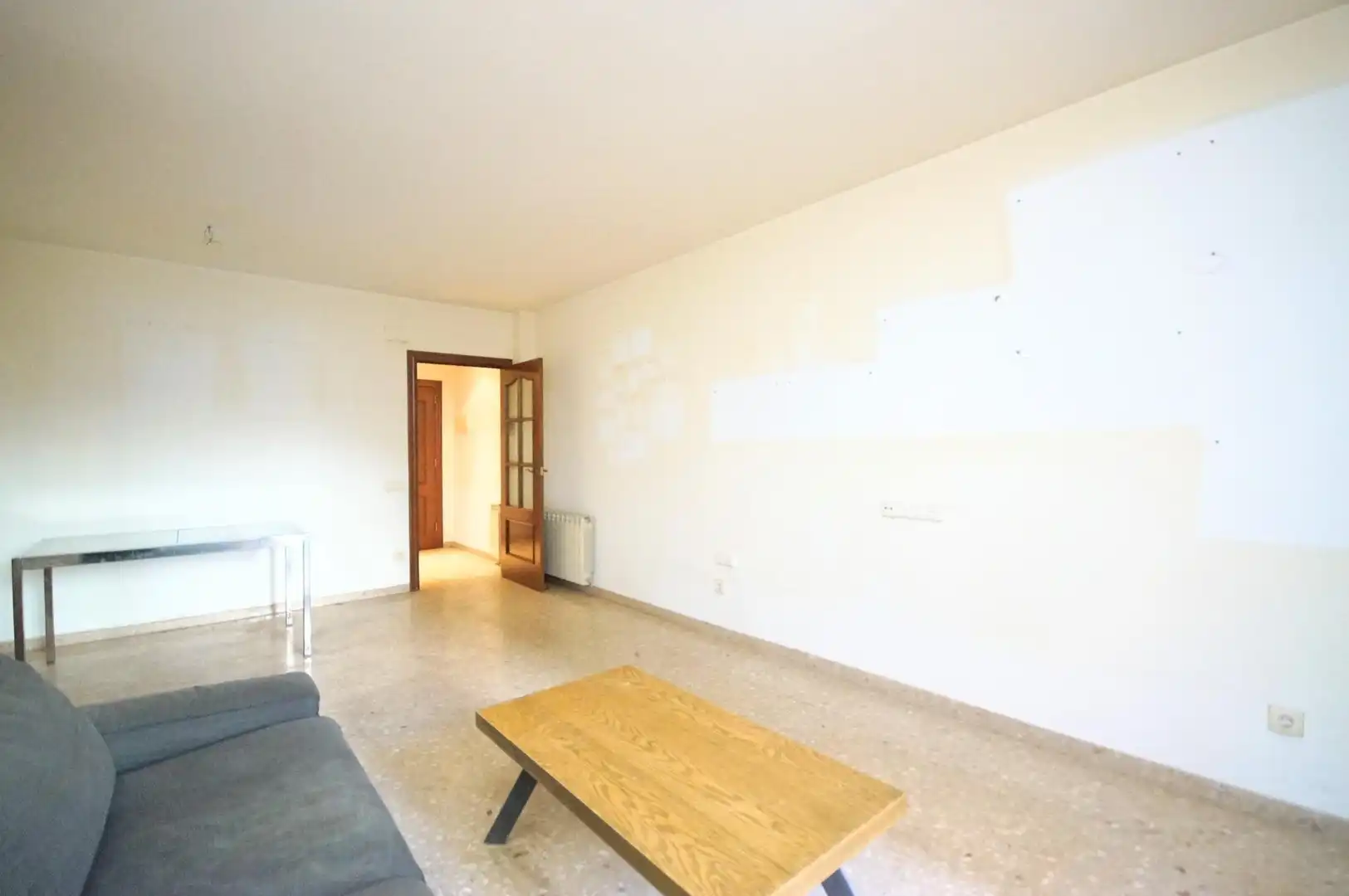 Living room of Flat for sale in L'Hospitalet de Llobregat  with Heating and Terrace