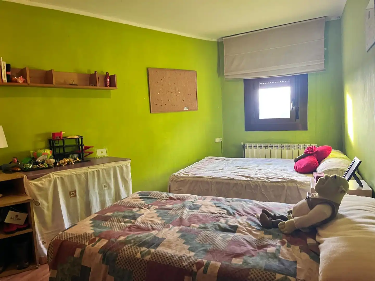 Dormitori de Casa o xalet en venda en Hoz y Costean amb Calefacció, Terrassa i Traster