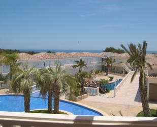 Piscina de Apartament en venda en Benissa amb Aire condicionat, Calefacció i Jardí privat