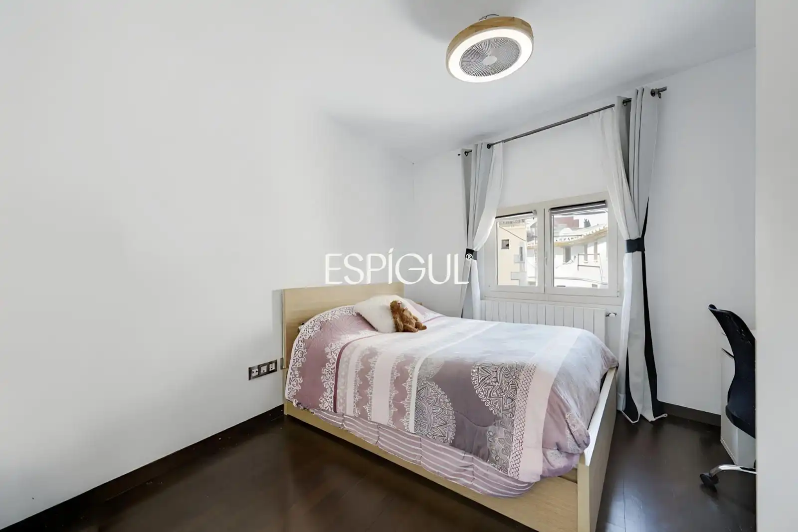 Habitación de Casa adosada en venta en Torroella de Montgrí con Aire acondicionado, Calefacción y Terraza