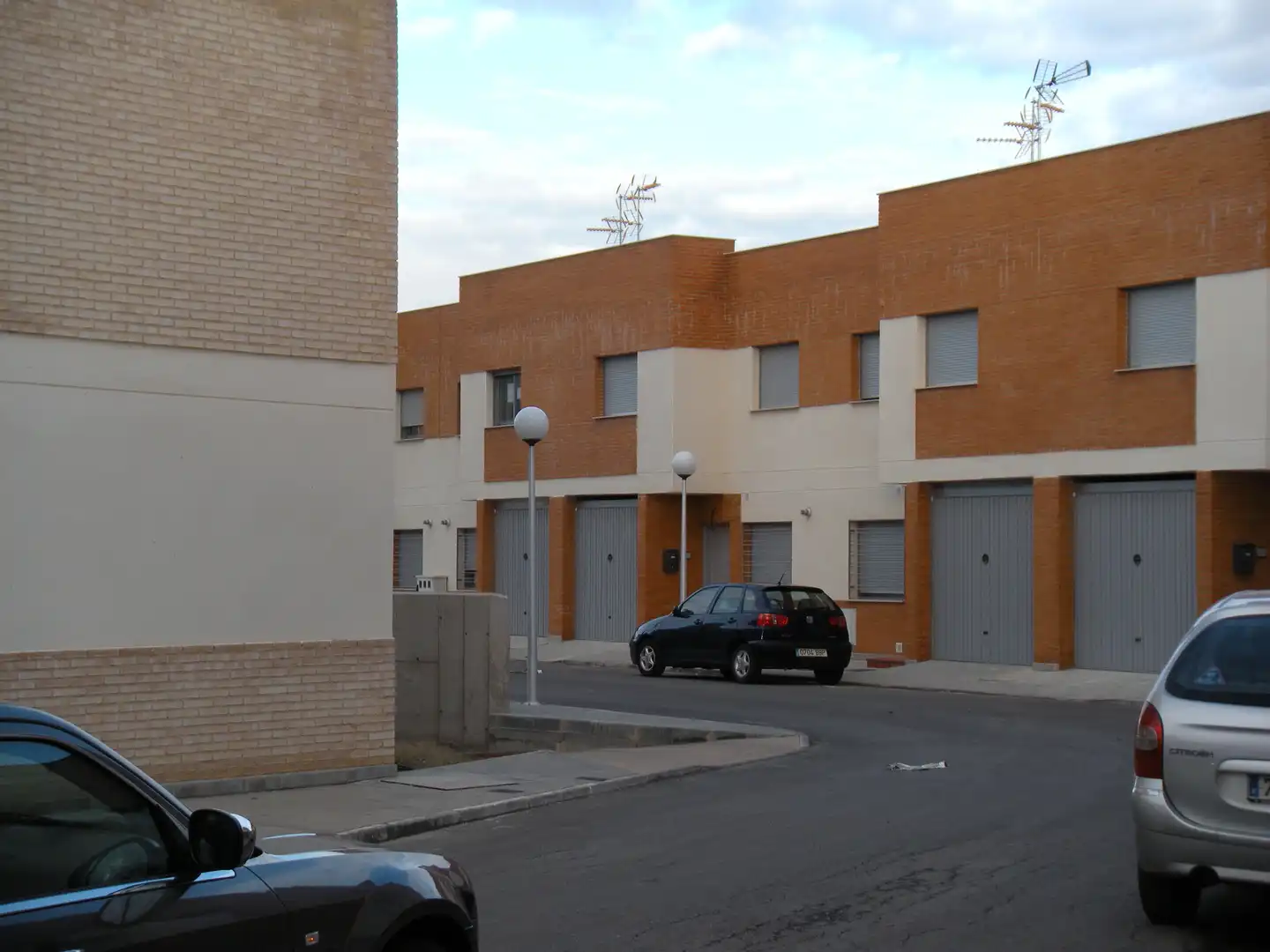 Aparcament amb ascensor en venda a Calle Aquilino Arribas Fernández, imagen 2