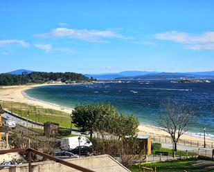 Vista exterior de Pis en venda en Ribeira amb Calefacció, Traster i Piscina