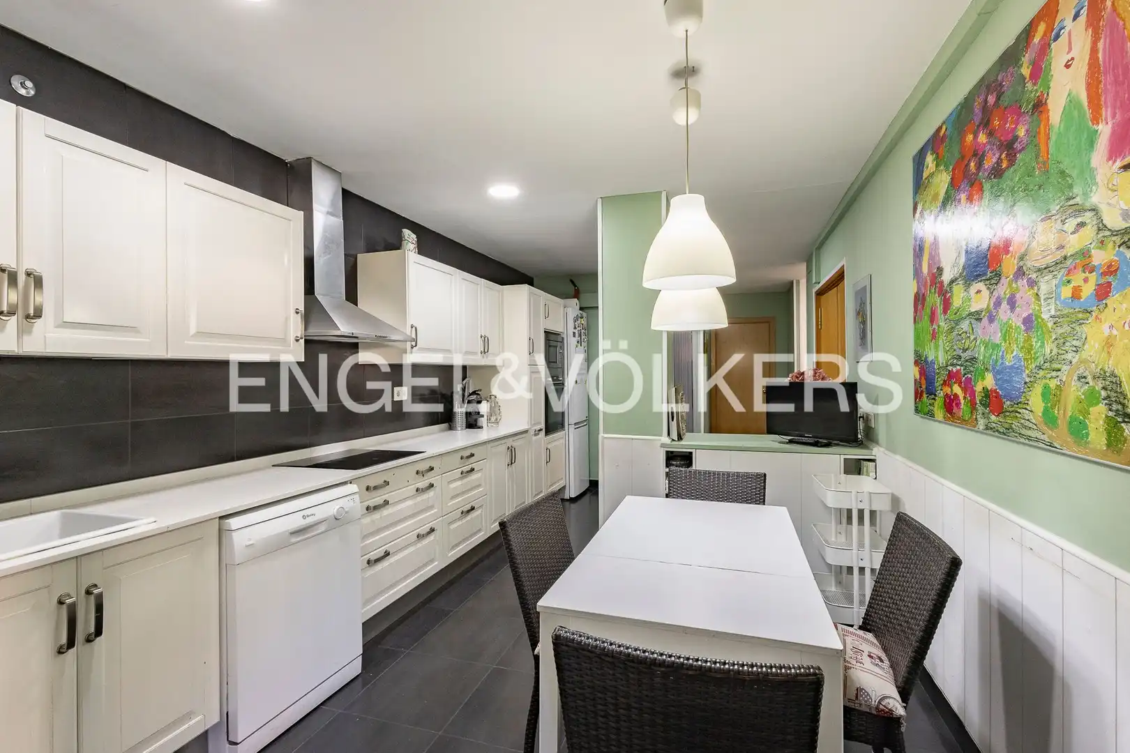 Cocina de Apartamento en venta en Sant Feliu de Llobregat con Aire acondicionado, Calefacción y Jardín privado