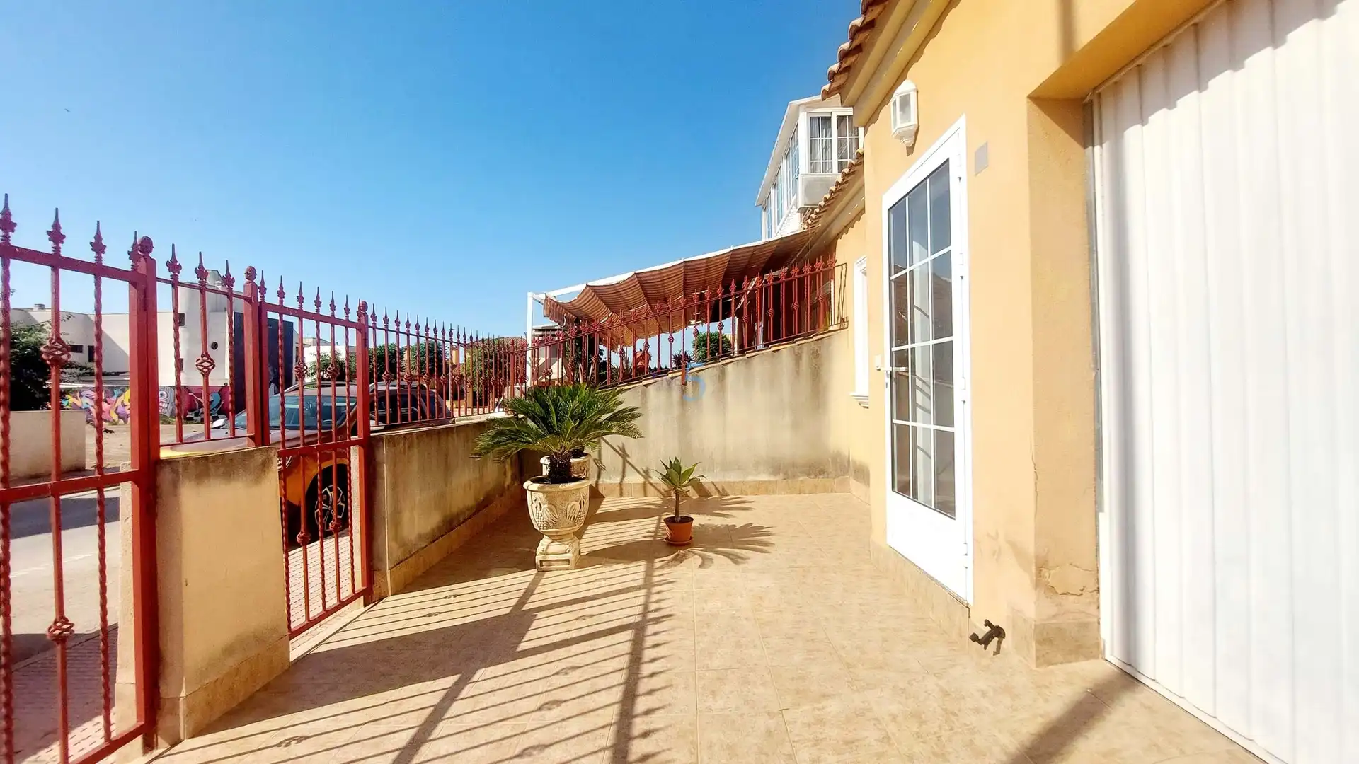 Terrassa de Casa adosada en venda en Los Alcázares amb Terrassa, Moblat i Balcó