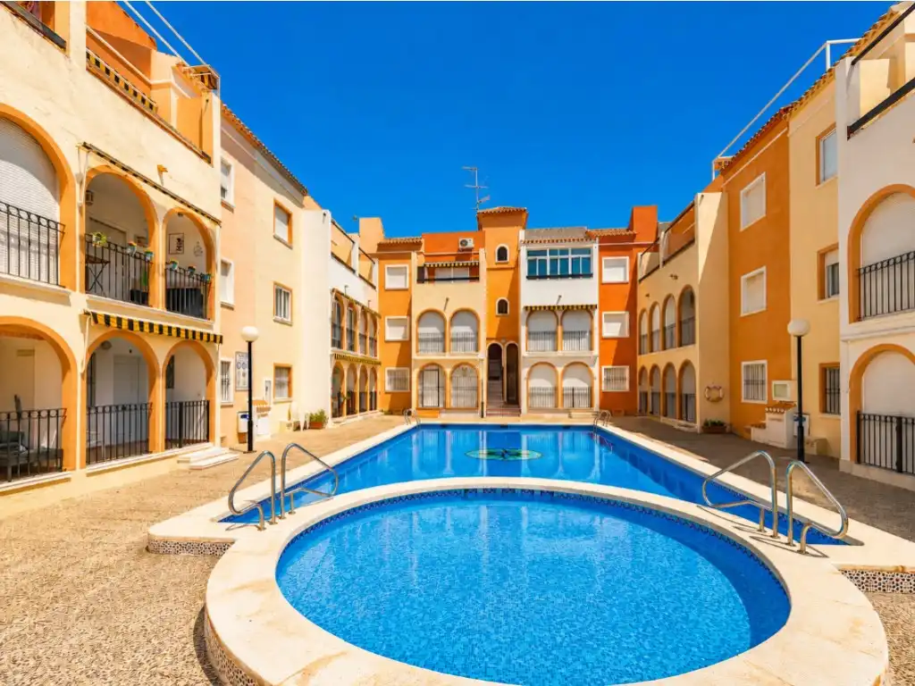 Houses for sale in Calle Mar Menor, La Veleta