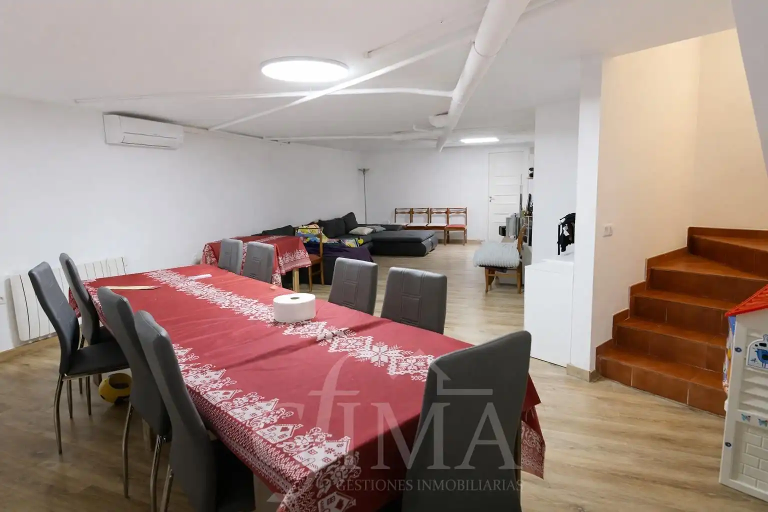 Casa o xalet en venda en Tomelloso amb Aire condicionat, Calefacció i Terrassa