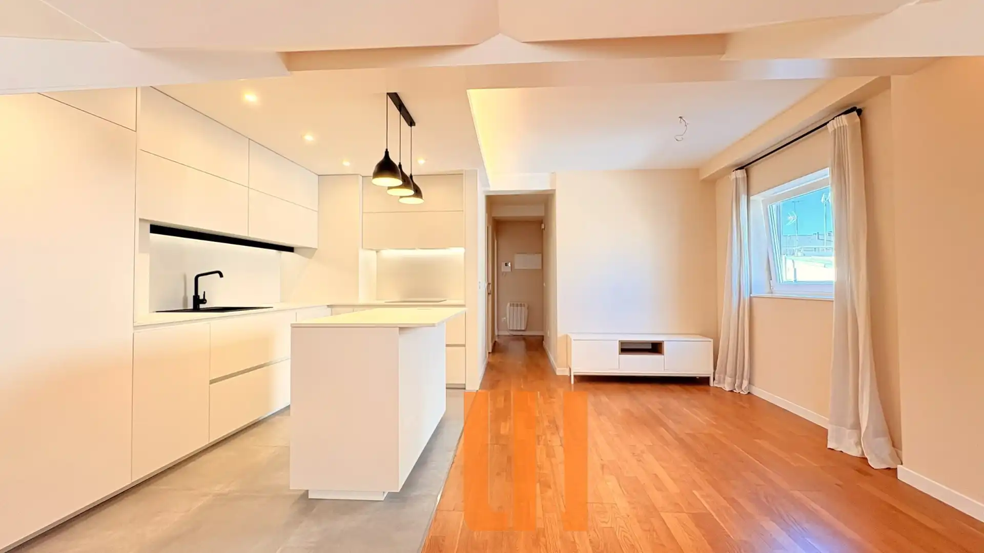 Kitchen of Flat for sale in A Coruña Capital   with Heating, Parquet flooring and Oven