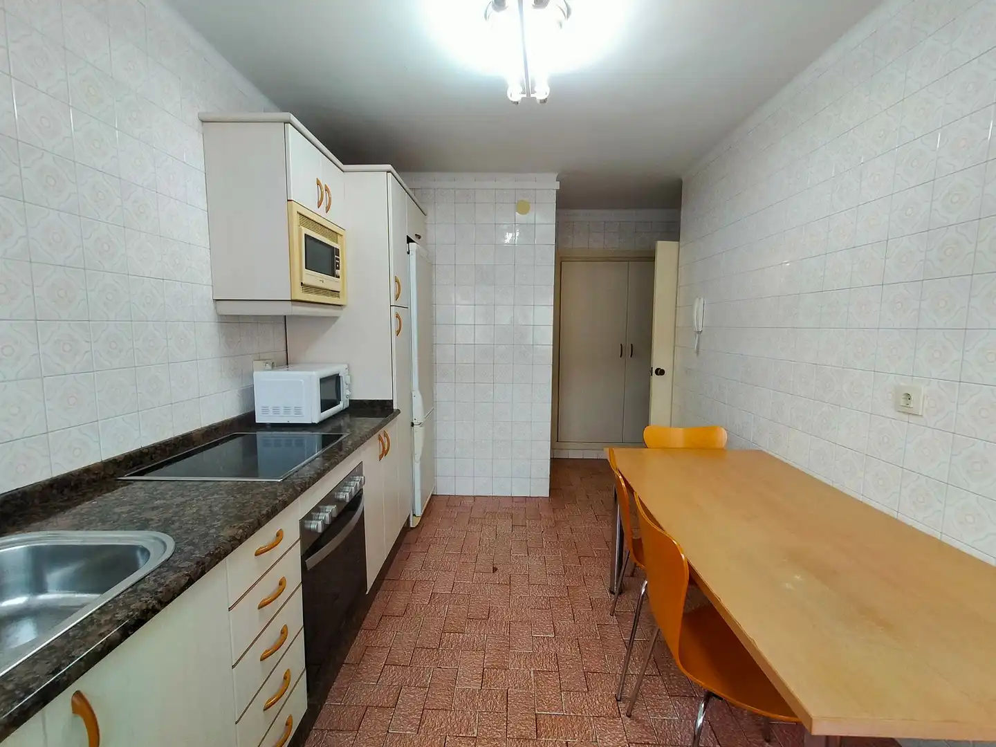 Cuina de Pis en venda en Pravia amb Calefacció i Terrassa
