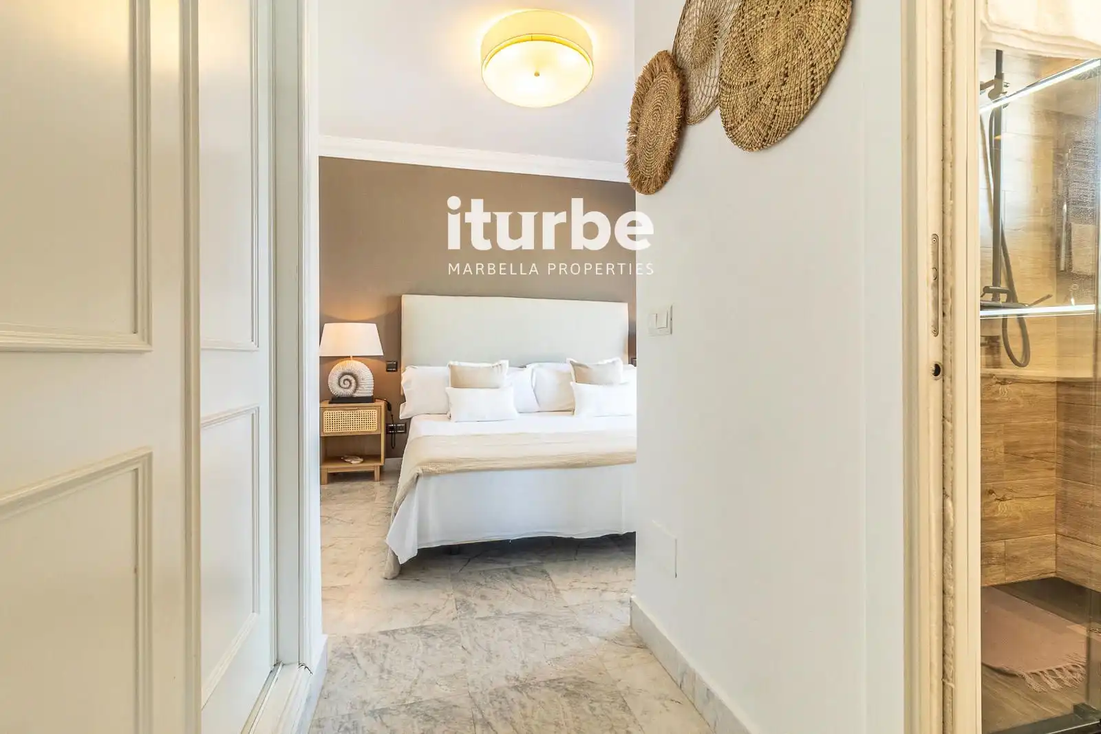 Habitación de Ático en venta en Marbella con Aire acondicionado, Terraza y Piscina