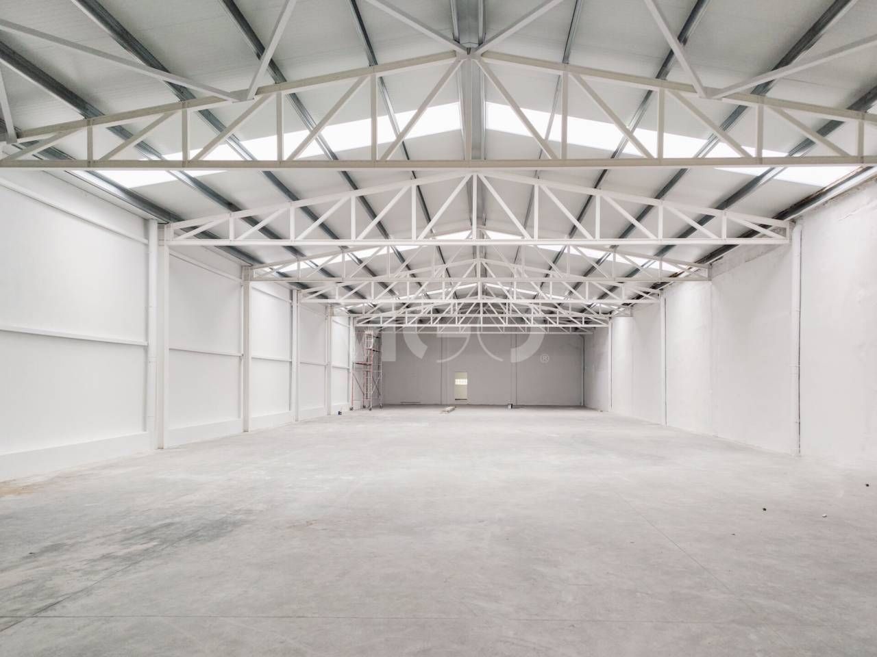 Vista exterior de Nau industrial de lloguer en Vic amb Alarma