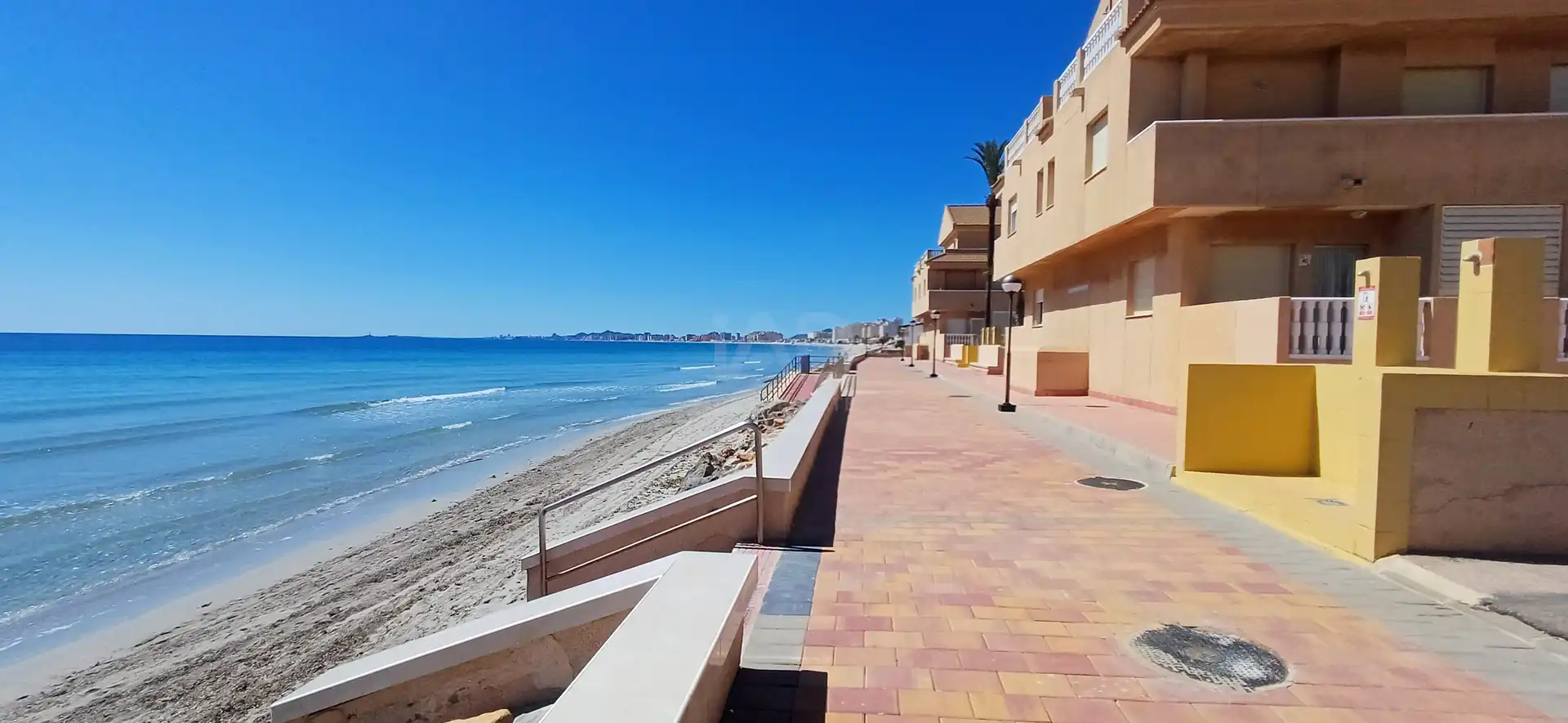 Außenansicht von Maisonette zum Verkauf in La Manga del Mar Menor mit Heizung, Terrasse und Schwimmbad