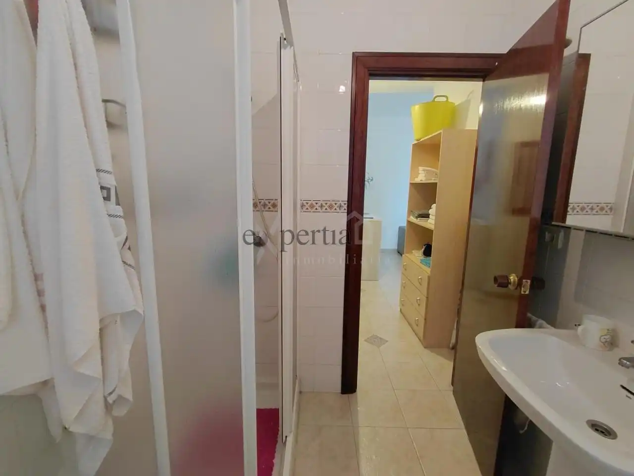 Schlafzimmer von Wohnung zur Miete in Boiro mit Heizung und Möbliert