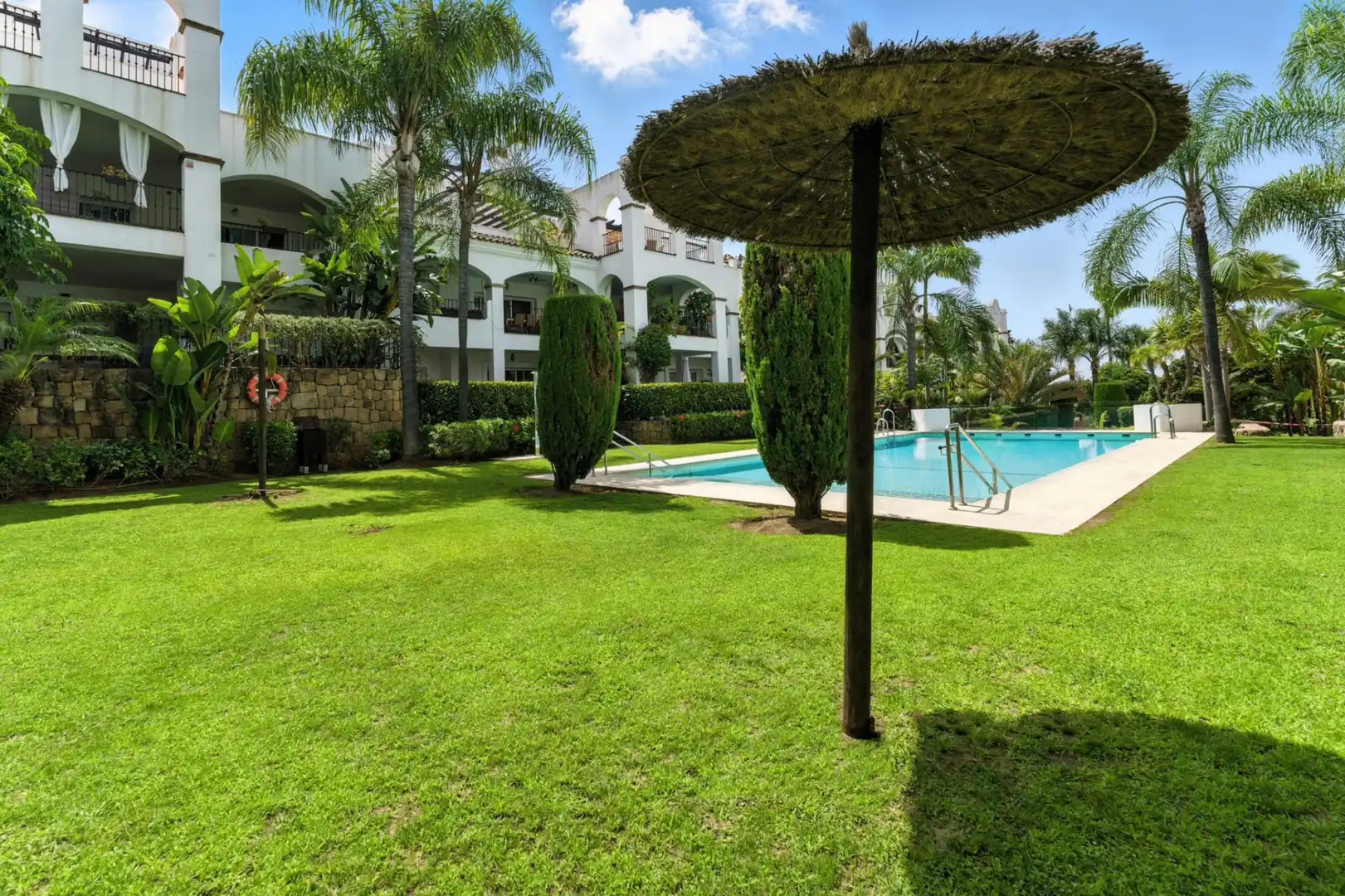 Jardí de Apartament de lloguer en Marbella amb Aire condicionat, Terrassa i Traster