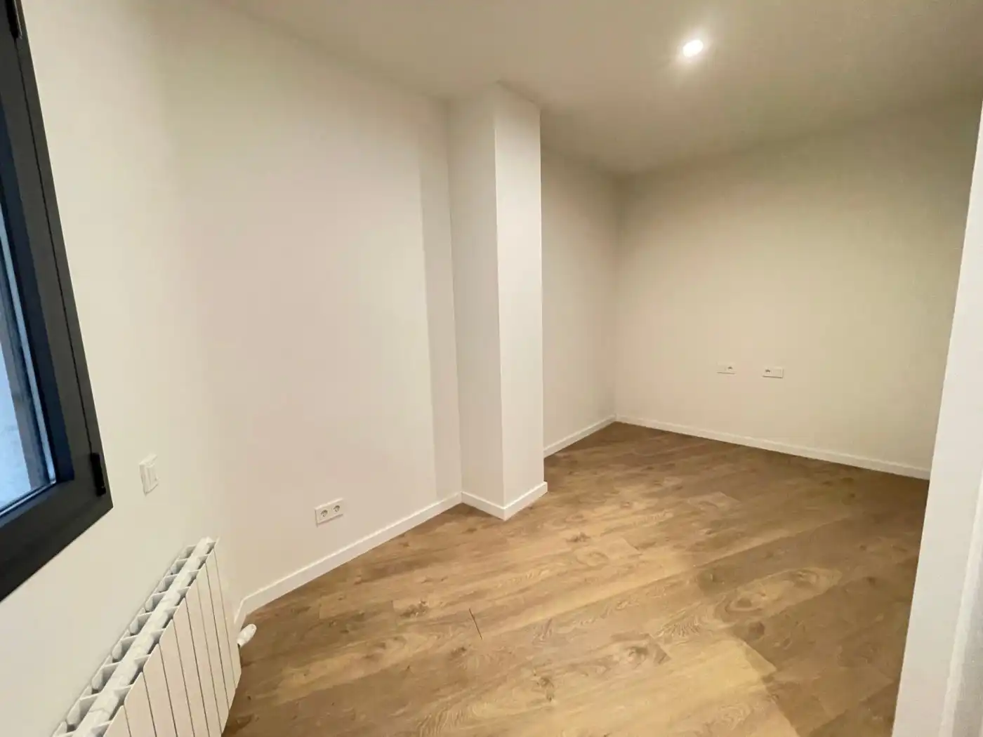 Flat for rent in Manresa  with Air Conditioner, Heating and Parquet flooring