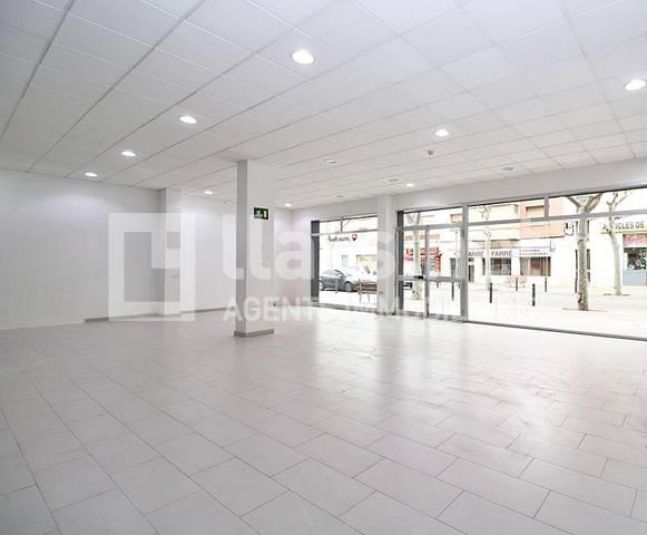 Local comercial en Alquiler en Rambla de Josep Antoni Vidal en Centre Vila