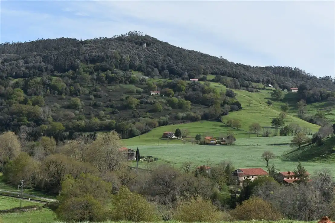 Finca rústica de alquiler en Medio Cudeyo con Jardín privado y Amueblado