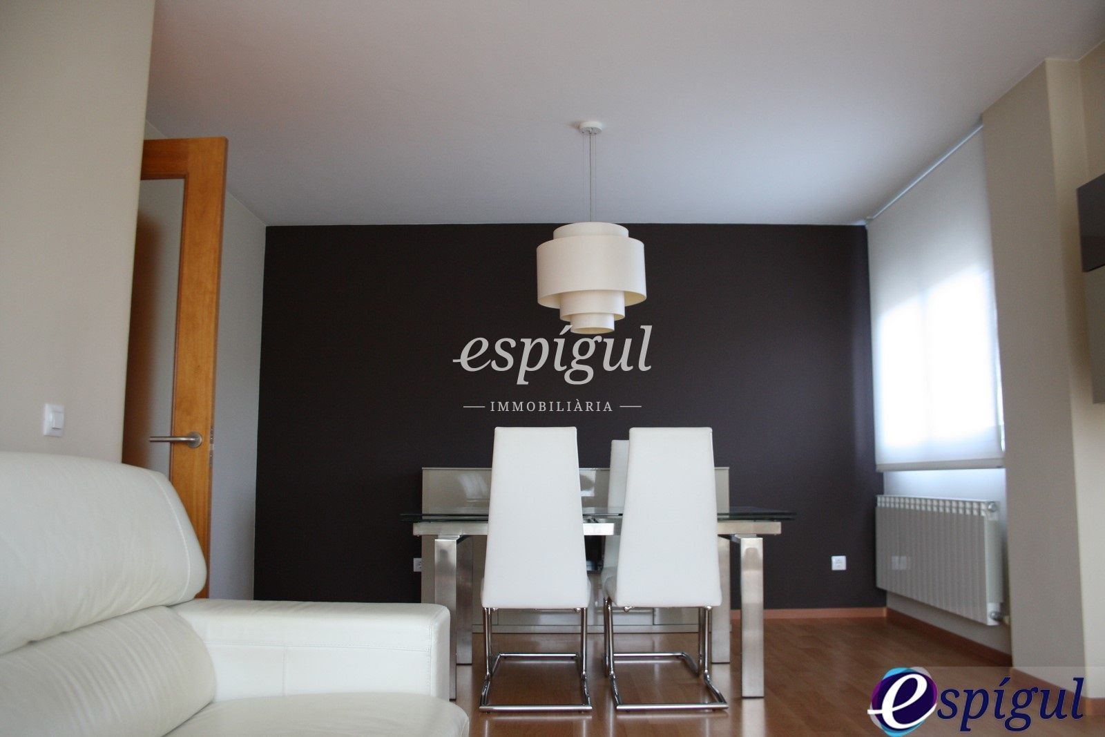 Dining room of Flat to rent in Girona Capital  with Heating, Parquet flooring and Terrace