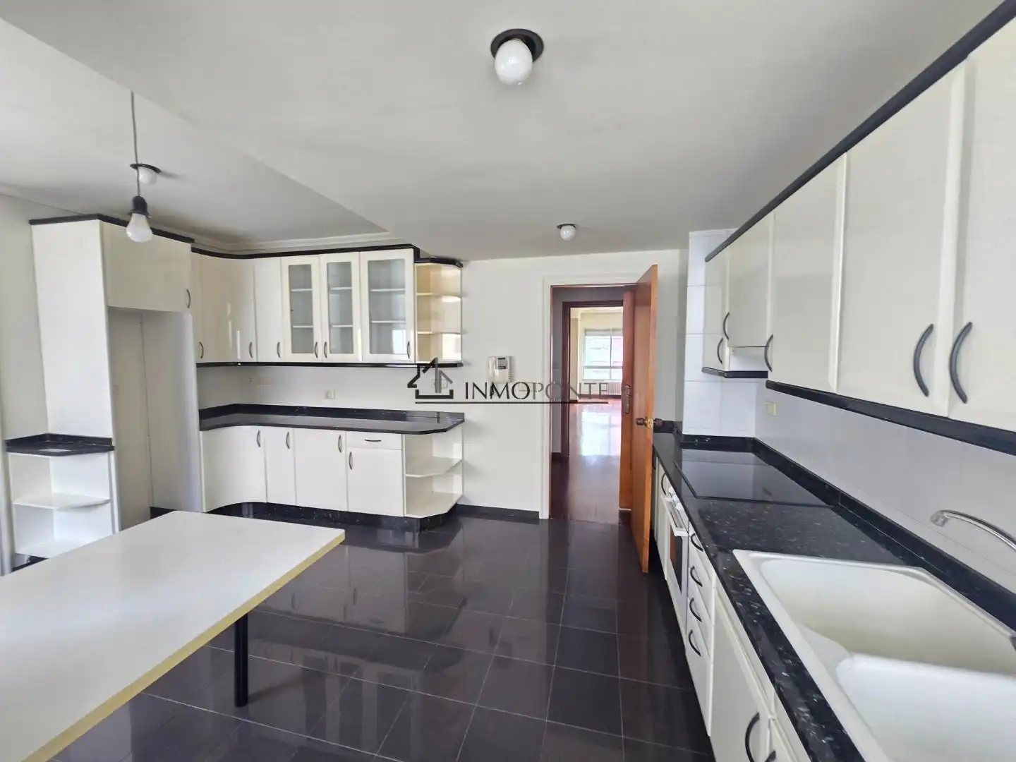 Flat with lift to rent in Zona de Plaza de Barcelos, imagen 10
