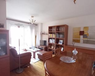 Living room of Flat for sale in  Zaragoza Capital  with Air Conditioner, Heating and Parquet flooring