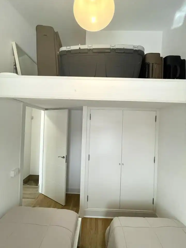 Maisonette zum Verkauf in San Bartolomé de Tirajana mit Klimaanlage, Privatgarten und Parkett
