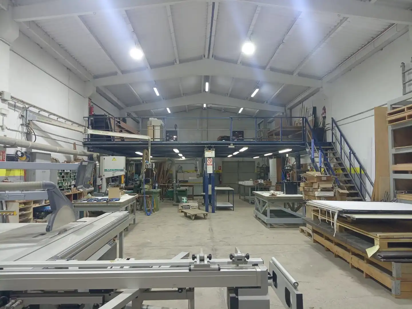 Nau industrial en venda a penedes