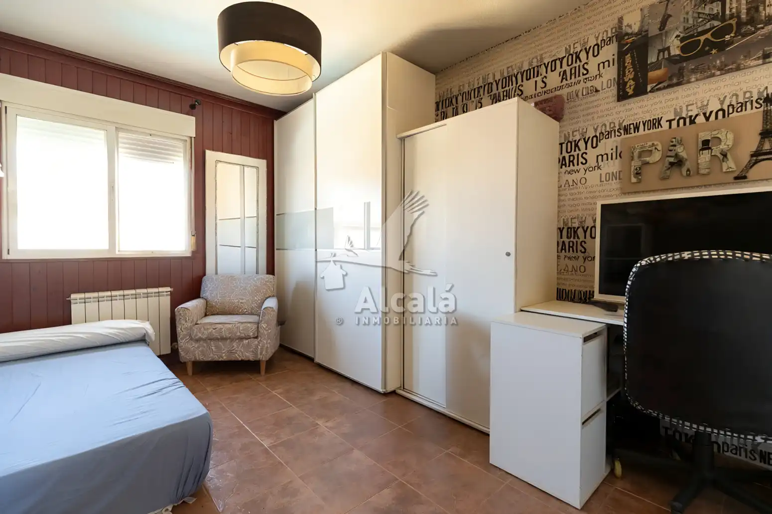 Casa aparellada amb piscina en venda a Torrejón del Rey, imagen 36