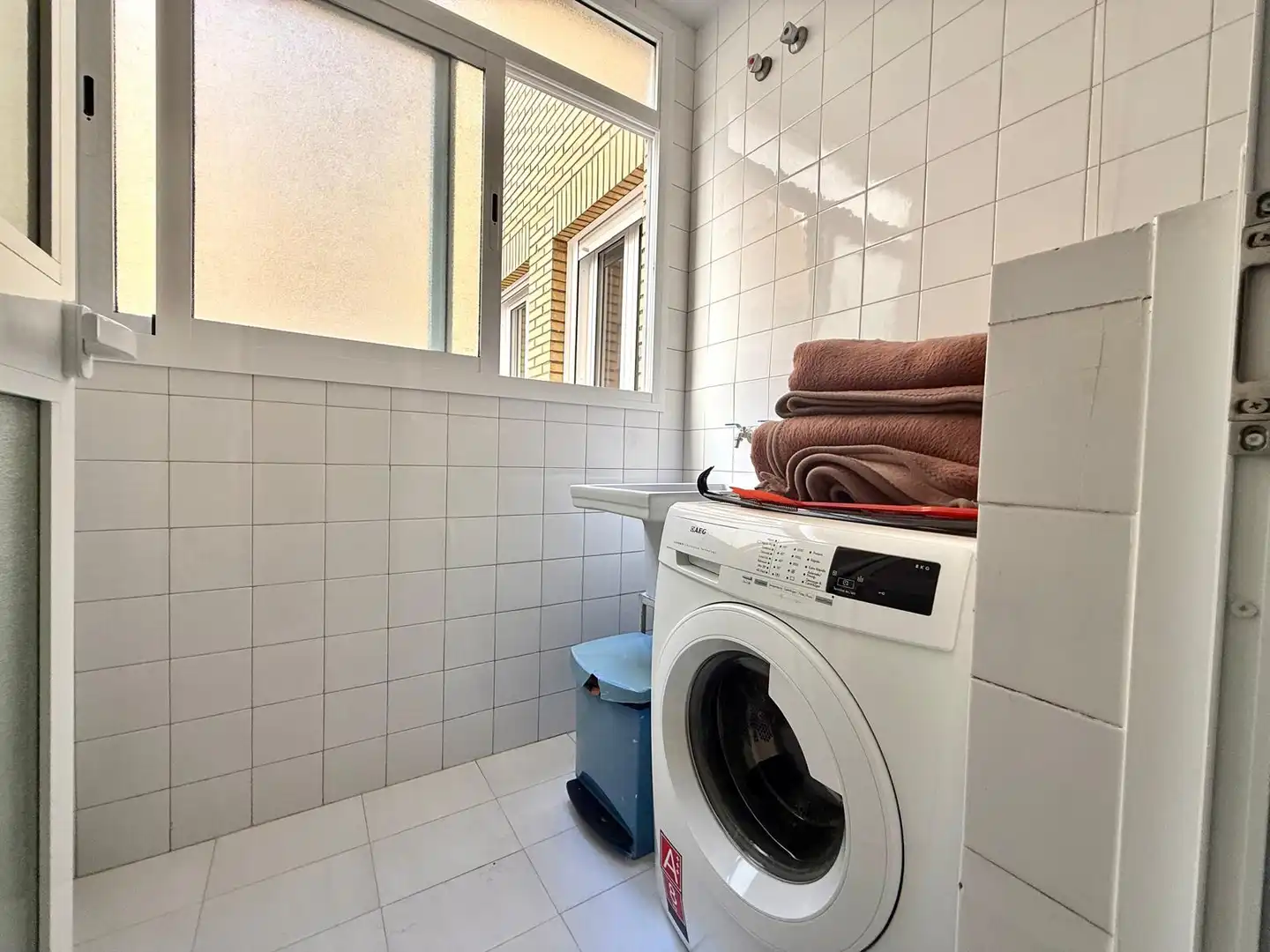Bathroom of Flat for sale in Sevilla  with Furnished