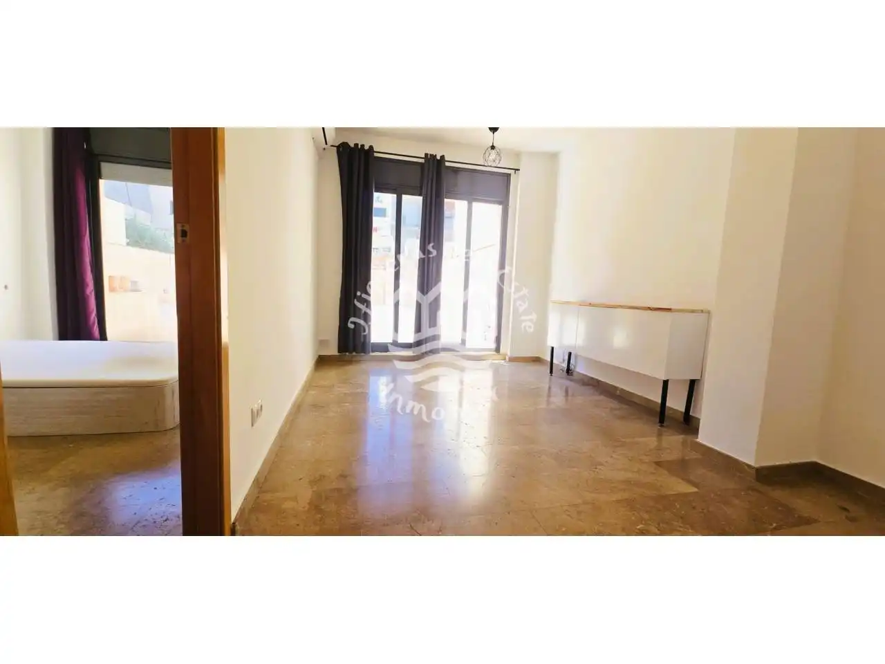 Exterior view of Flat for sale in Terrassa  with Air Conditioner, Heating and Private garden