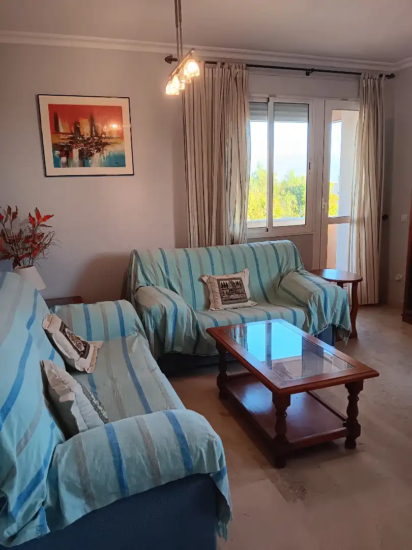Wohnung zur Miete in Calle Begonia, Cavaleri