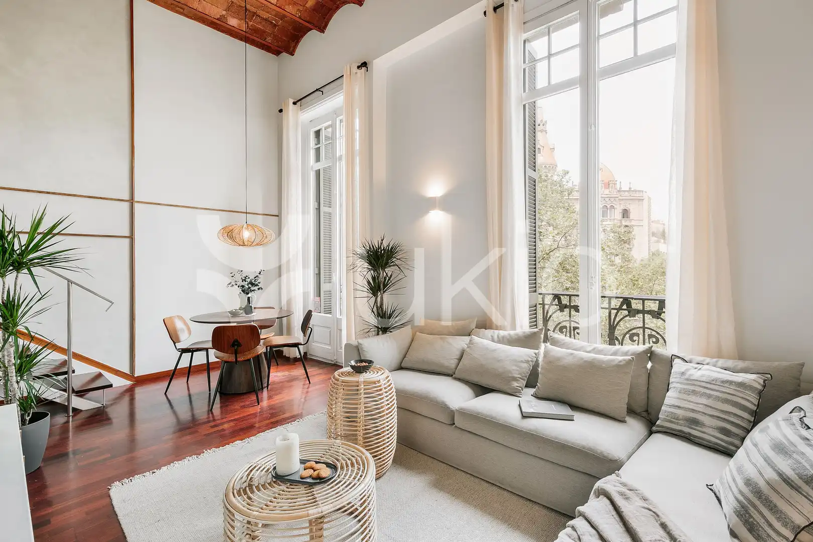 Apartamento con terraza en alquiler en Passeig de Gràcia, imagen 2