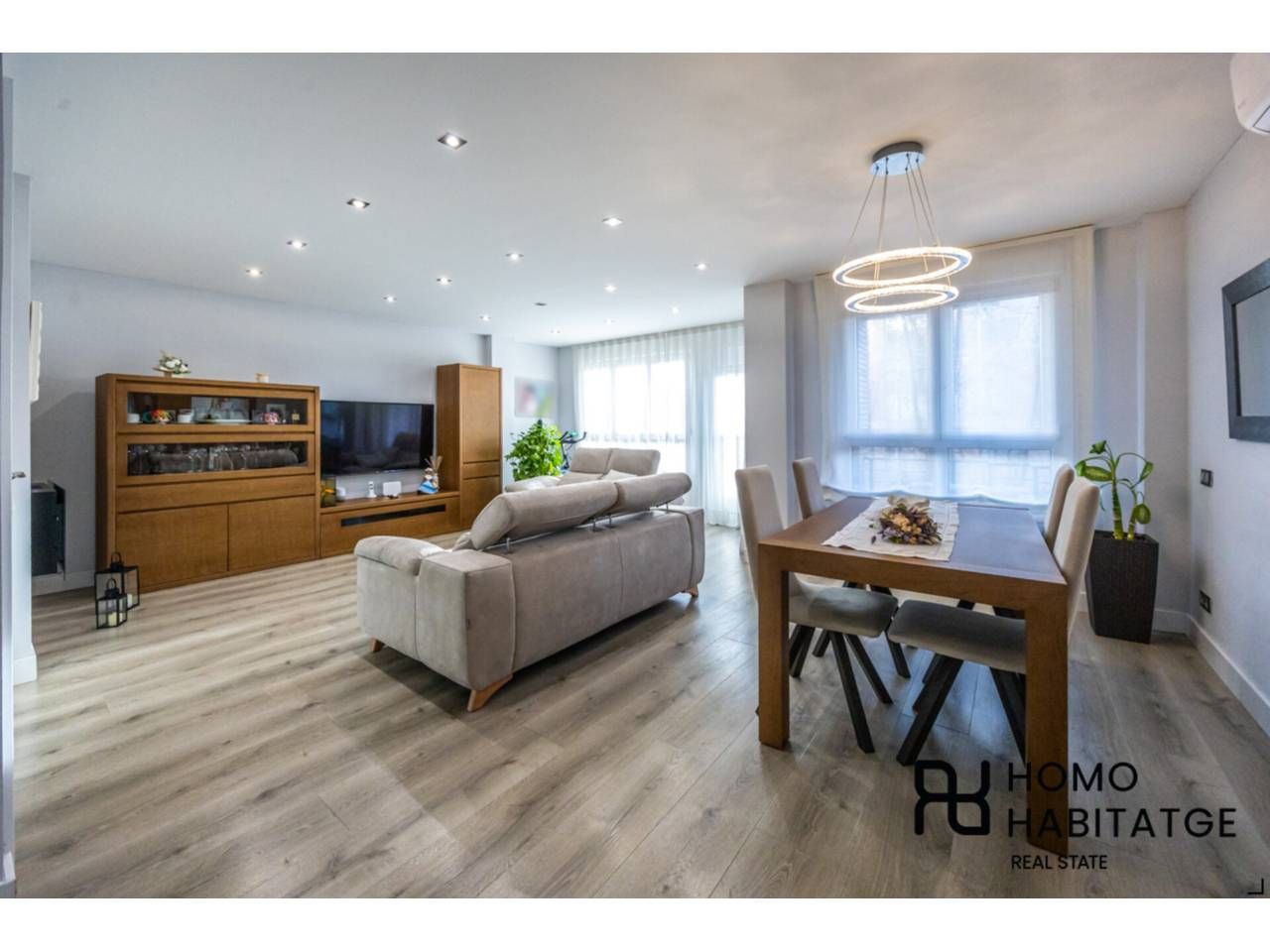 Flat for sale in Avenida BARBERA, Eixample, Centre - Sant Oleguer